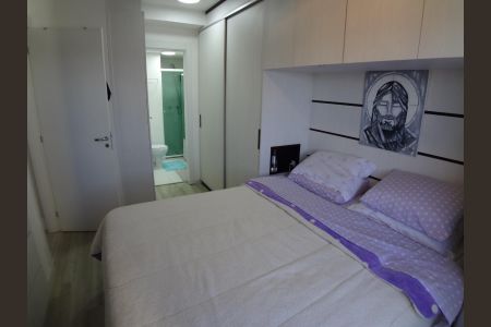 Quarto 1 Suite de apartamento para alugar com 2 quartos, 58m² em Capão Raso, Curitiba