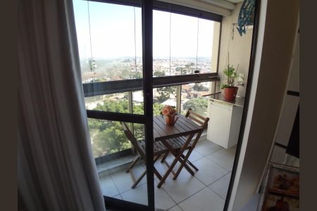 Sacada de apartamento para alugar com 2 quartos, 58m² em Capão Raso, Curitiba