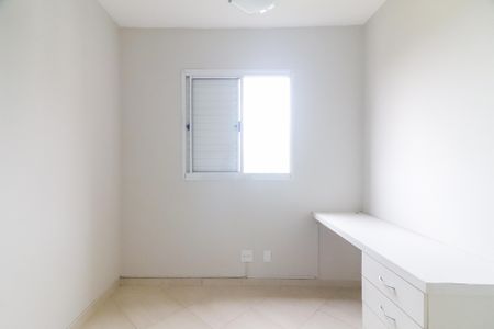 Quarto 1 de apartamento para alugar com 2 quartos, 49m² em Jardim Pinheiros, São Paulo