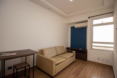 Sala de kitnet/studio para alugar com 1 quarto, 29m² em Asa Norte, Brasília