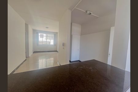 Sala de apartamento para alugar com 3 quartos, 100m² em Santa Efigênia, Belo Horizonte