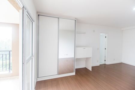 Studio de apartamento para alugar com 1 quarto, 50m² em Jardim Tupanci, Barueri