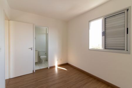 Suite de apartamento para alugar com 2 quartos, 56m² em Bonfim, Campinas