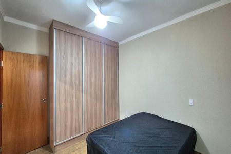 Quarto 1 - Suíte  de casa de condomínio para alugar com 4 quartos, 360m² em Swiss Park, Campinas
