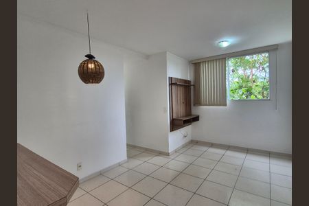 Sala de apartamento à venda com 3 quartos, 50m² em Vargem Pequena, Rio de Janeiro