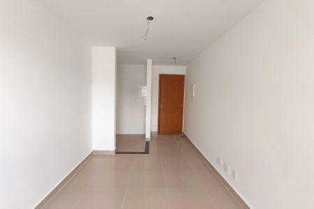 Sala de apartamento à venda com 2 quartos, 48m² em Jardim Nova Europa, Campinas