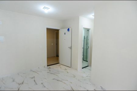 Sala de apartamento para alugar com 2 quartos, 46m² em Santo Cristo, Rio de Janeiro