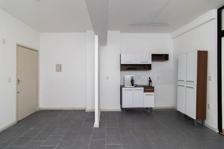 Sala/Cozinha de apartamento para alugar com 1 quarto, 48m² em Centro Histórico, Porto Alegre
