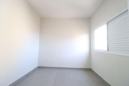 Apartamento para alugar com 69m², 2 quartos e 1 vagaSuíte