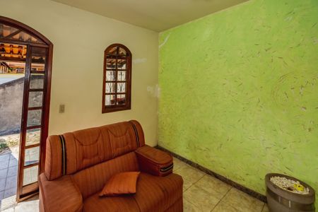 Casa à venda com 3 quartos, 360m² em Canaa, Belo Horizonte