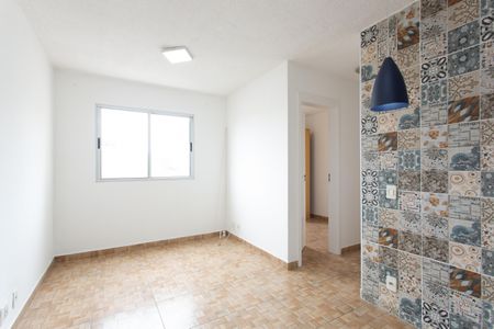 Sala  de apartamento para alugar com 2 quartos, 45m² em Vila Curuçá Velha, São Paulo