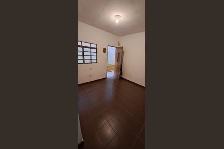 Casa para alugar com 1 quarto, 70m² em Vila Regina, São Paulo