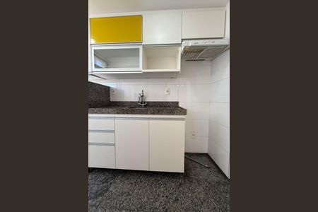 Cozinha  de apartamento à venda com 2 quartos, 55m² em Manacás, Belo Horizonte