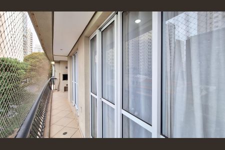 Varanda de apartamento para alugar com 4 quartos, 160m² em Pompeia, São Paulo