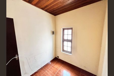 Quarto 2 de casa para alugar com 3 quartos, 140m² em Vila Dionisia, São Paulo