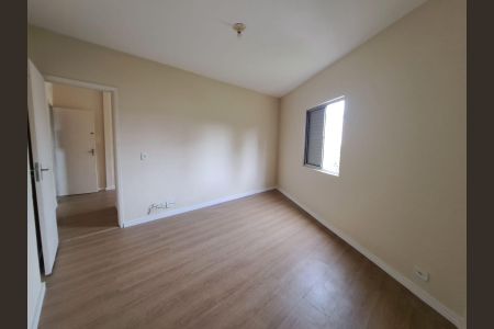 Quarto 1 de apartamento para alugar com 1 quarto, 55m² em Vila Osasco, Osasco