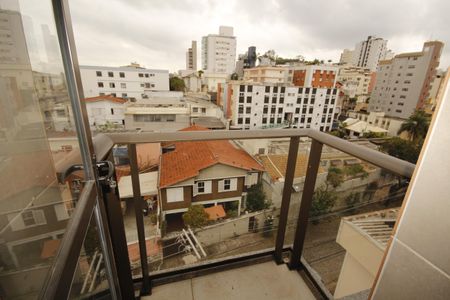 Apartamento à venda com 146m², 2 quartos e 2 vagasvaranda