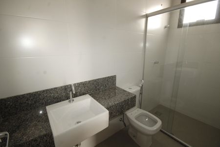 Apartamento à venda com 146m², 2 quartos e 2 vagasbanheiro 2