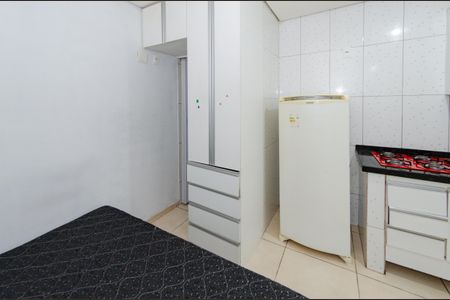 Kitnet de casa de condomínio para alugar com 1 quarto, 20m² em Bonfim, Belo Horizonte