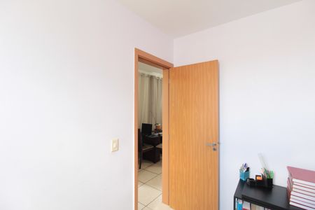Quarto de apartamento para alugar com 2 quartos, 50m² em Conjunto Helena Antipoff, Belo Horizonte