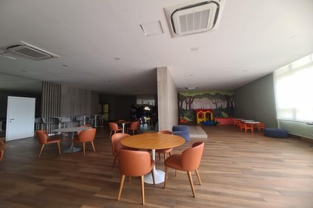 Apartamento para alugar com 73m², 2 quartos e 1 vagaÁrea comum