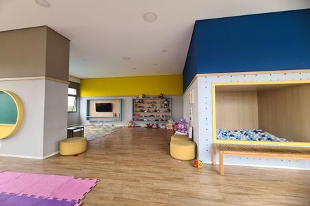 Apartamento para alugar com 73m², 2 quartos e 1 vagaÁrea comum