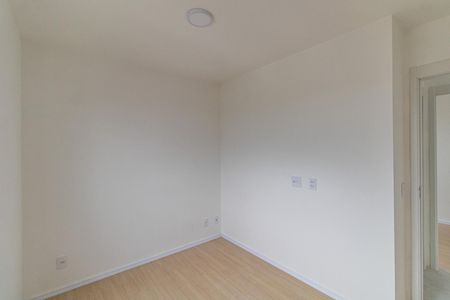 Quarto 1 de apartamento para alugar com 2 quartos, 43m² em Itaim Paulista, São Paulo