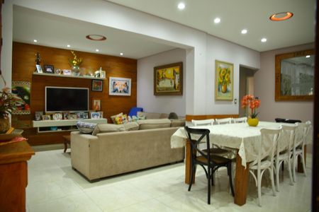 Sala de casa à venda com 2 quartos, 167m² em Jardim Paramount, São Bernardo do Campo