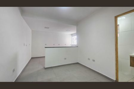 Sala / Cozinha de casa de condomínio para alugar com 1 quarto, 58m² em Interlagos, São Paulo