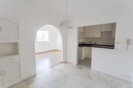 Apartamento para alugar com 133m², 3 quartos e 2 vagas Apartamento para alugar com 133m², 3 quartos e 2 vagasCopa