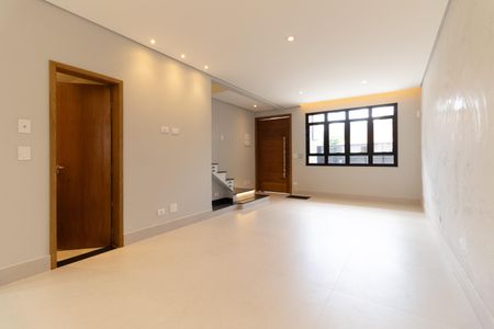 Sala de casa à venda com 3 quartos, 120m² em Vila Gumercindo, São Paulo