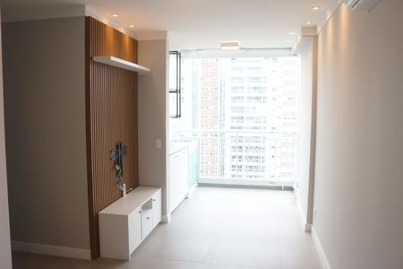 Sala de apartamento para alugar com 3 quartos, 69m² em Cerâmica, São Caetano do Sul