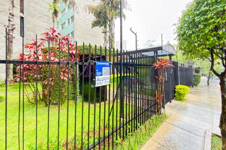 Studio para alugar com 30m², 1 quarto e 1 vagaFachada + Plaquinha