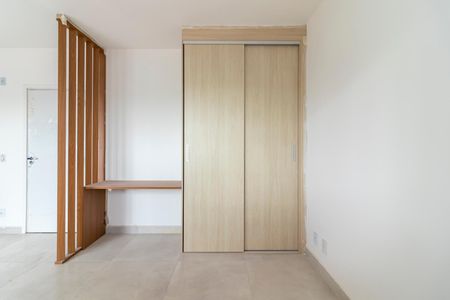 Apartamento para alugar com 33m², 1 quarto e 1 vagaStudio