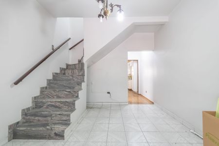 Sala de casa à venda com 2 quartos, 200m² em Jaguaribe, Osasco