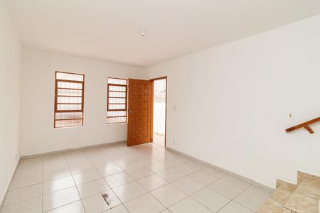 Sala de casa à venda com 3 quartos, 117m² em Parque Edu Chaves, São Paulo