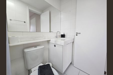 Banheiro da Suíte de kitnet/studio para alugar com 1 quarto, 30m² em Jardim Caravelas, São Paulo
