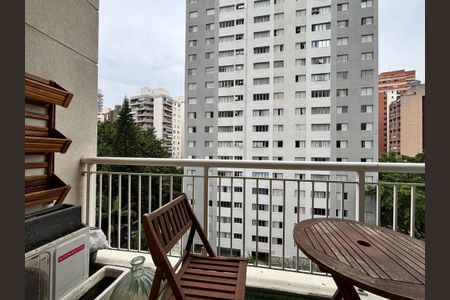 Varanda de apartamento para alugar com 1 quarto, 50m² em Moema, São Paulo