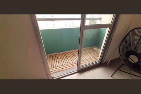Sacada de apartamento para alugar com 3 quartos, 65m² em Jaguaré, Osasco