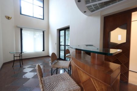 Apartamento à venda com 440m², 5 quartos e 5 vagasÁrea comum - Salão de festas