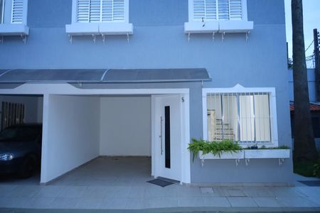 Casa de condomínio para alugar com 75m², 3 quartos e 1 vagaFachada