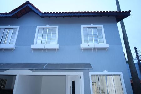 Casa de condomínio para alugar com 75m², 3 quartos e 1 vagaFachada