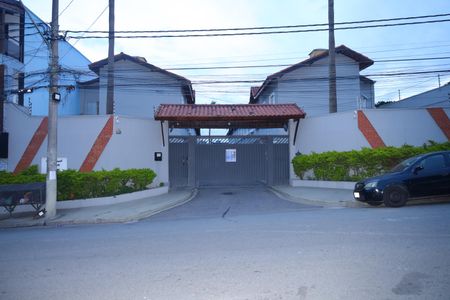 Casa de condomínio para alugar com 75m², 3 quartos e 1 vagaFachada
