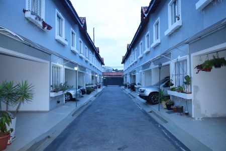 Casa de condomínio para alugar com 75m², 3 quartos e 1 vagaÁrea comum