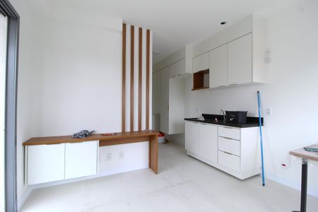 Sala/Cozinha de apartamento para alugar com 1 quarto, 36m² em Indianópolis, São Paulo