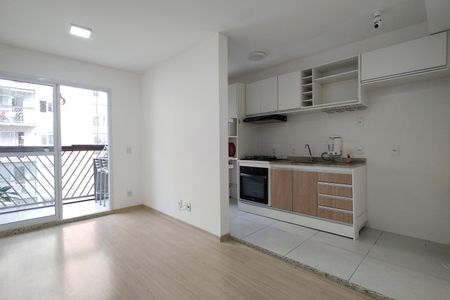 Sala de apartamento para alugar com 2 quartos, 60m² em Pechincha, Rio de Janeiro