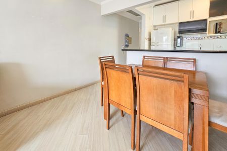 Sala de apartamento para alugar com 2 quartos, 80m² em Jardim Tres Marias, Guarujá