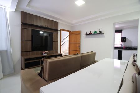 Sala de apartamento para alugar com 2 quartos, 60m² em Jardim Botânico, Uberlândia