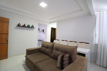 Sala de apartamento para alugar com 2 quartos, 60m² em Jardim Botânico, Uberlândia