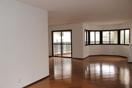 Apartamento para alugar com 2 quartos, 208m² em Santa Cecilia, São Paulo